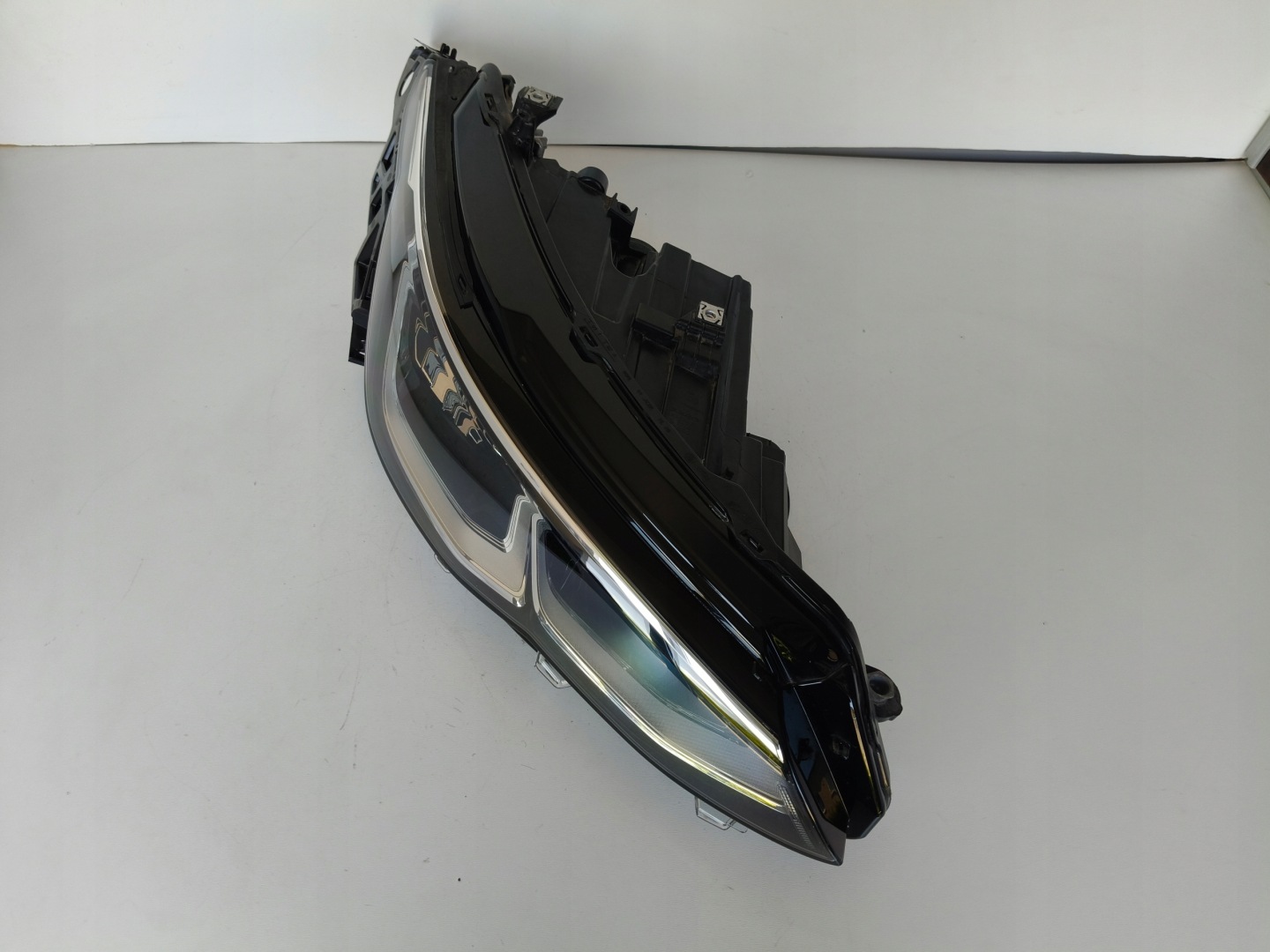 light right REFLEKTOR VW GOLF VIII 8 5H 5H0 20- LED
