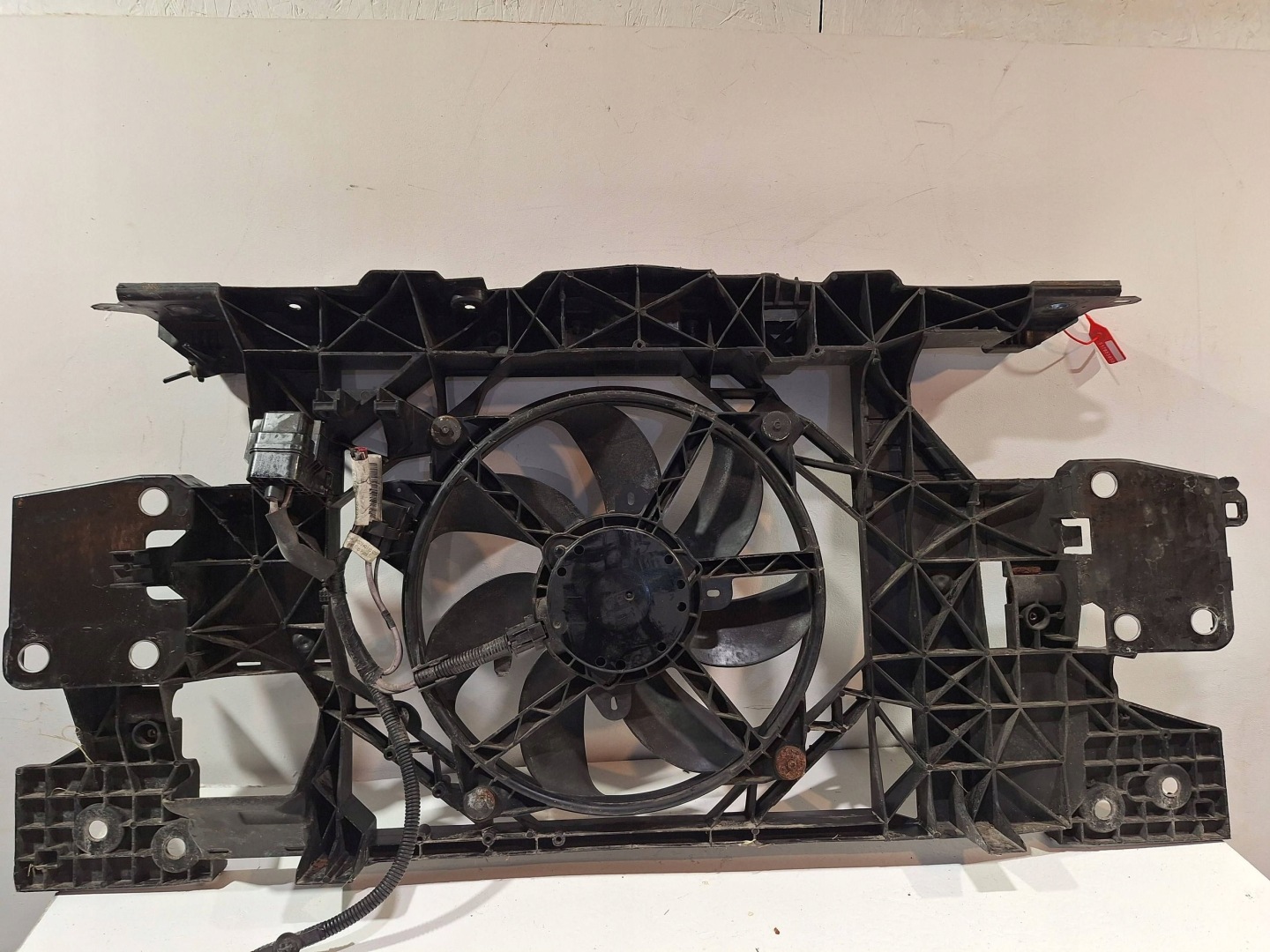 support panel for radiators fan 752100004R RENAULT MEGANE III FLUENCE 10