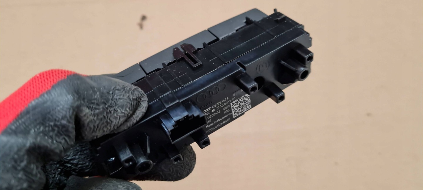A6 C8 4K PANEL switch WIELOFUNKCYJNY 4N0959673B A7 4K