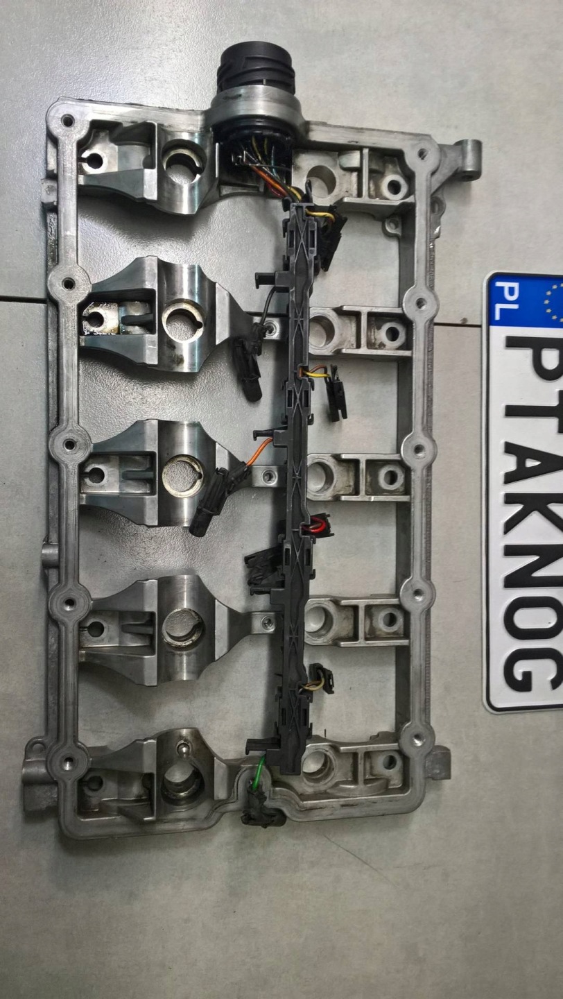 Abdeckung der Ventile VW TOURAN 2.0 TDI 03G103308A