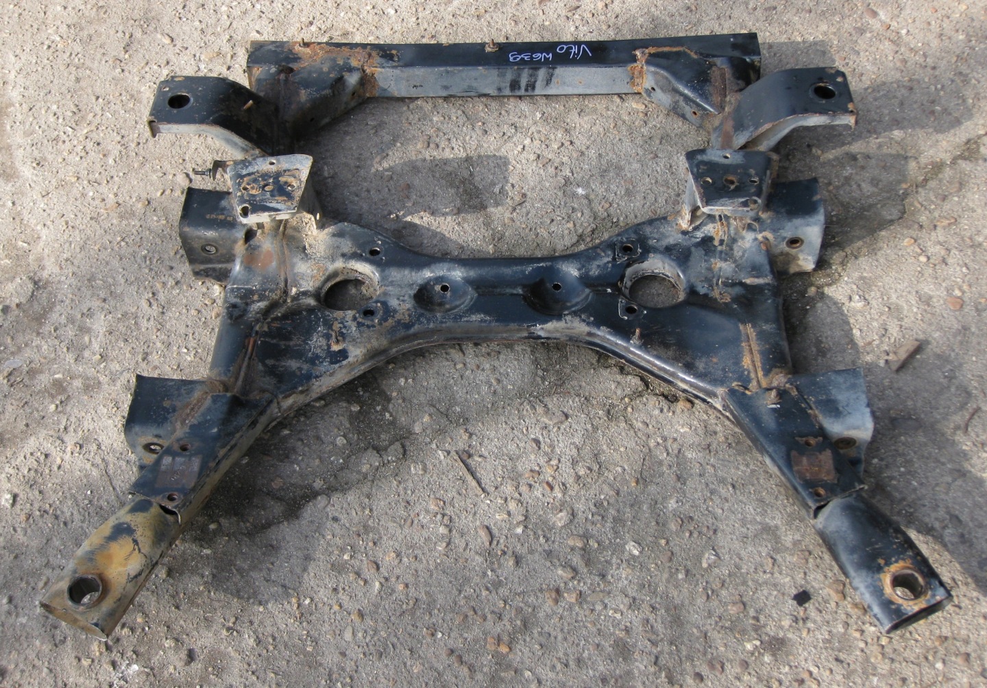MERCEDES VITO W639 08R axle beam sider subframe axle beam front