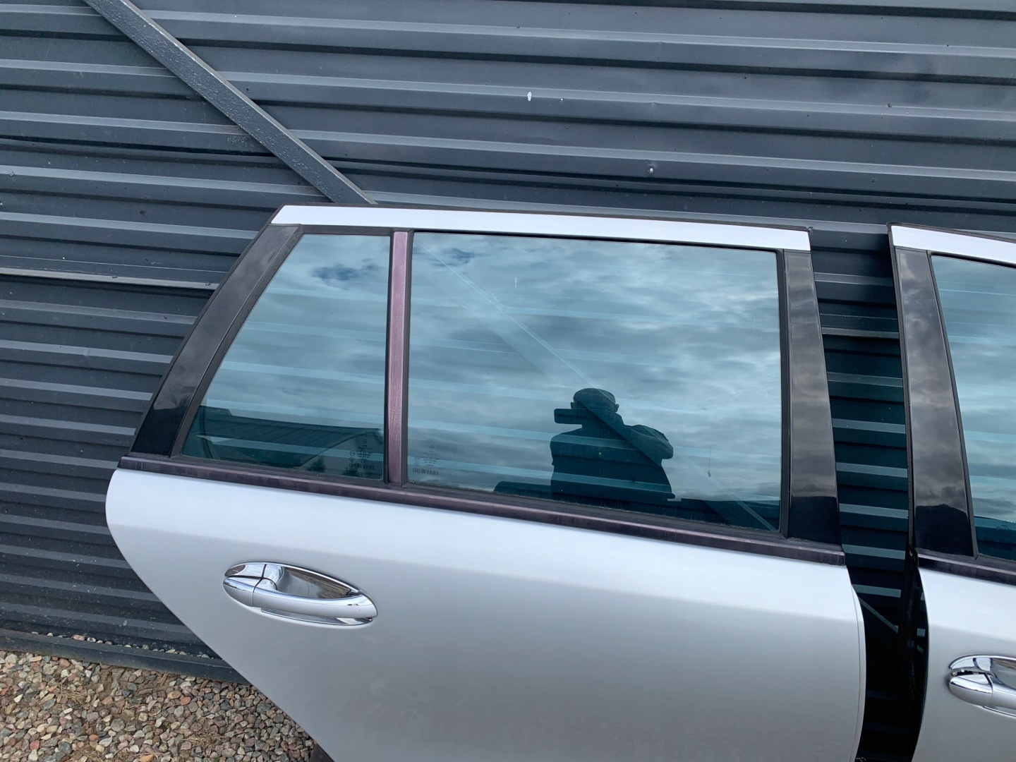 MERCEDES W211 door right right front front 775 C775