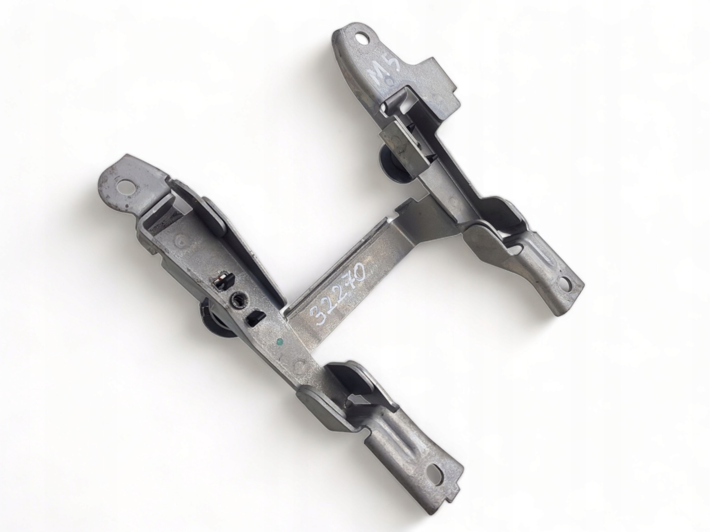 holder bracket Tunelu BMW M5 G30 F90 9349042