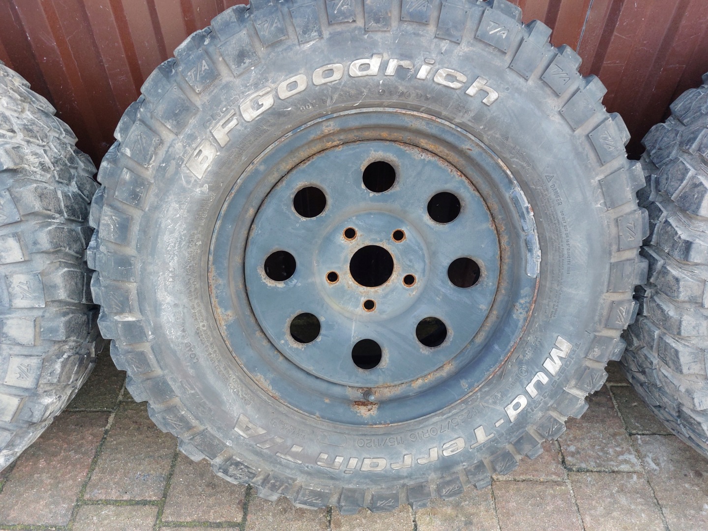 discs metal tyres TERENOWE TRANSPORTER T6 16 CALI 255/70
