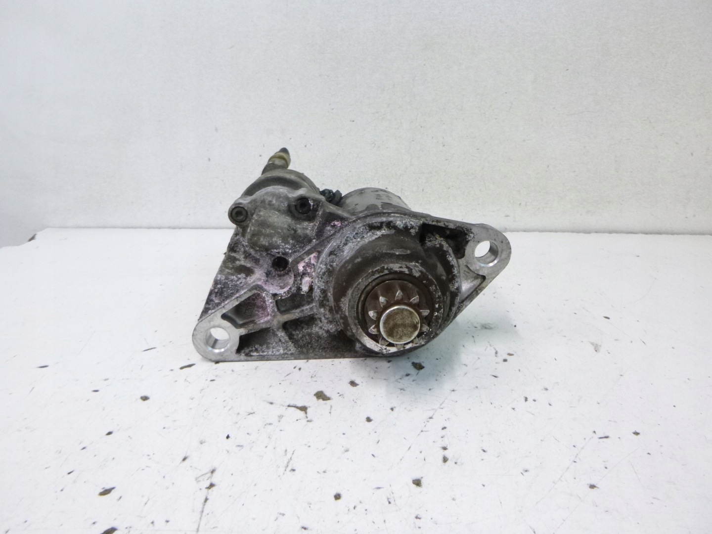starter VW Golf V 1.4 BCA 10 zebow 2006r. 0001120406