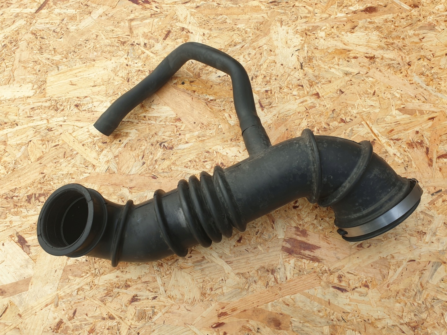 rohr DOLOT Schlauch luft JEEP CHEROKEE 2.5CRD 53013104AB