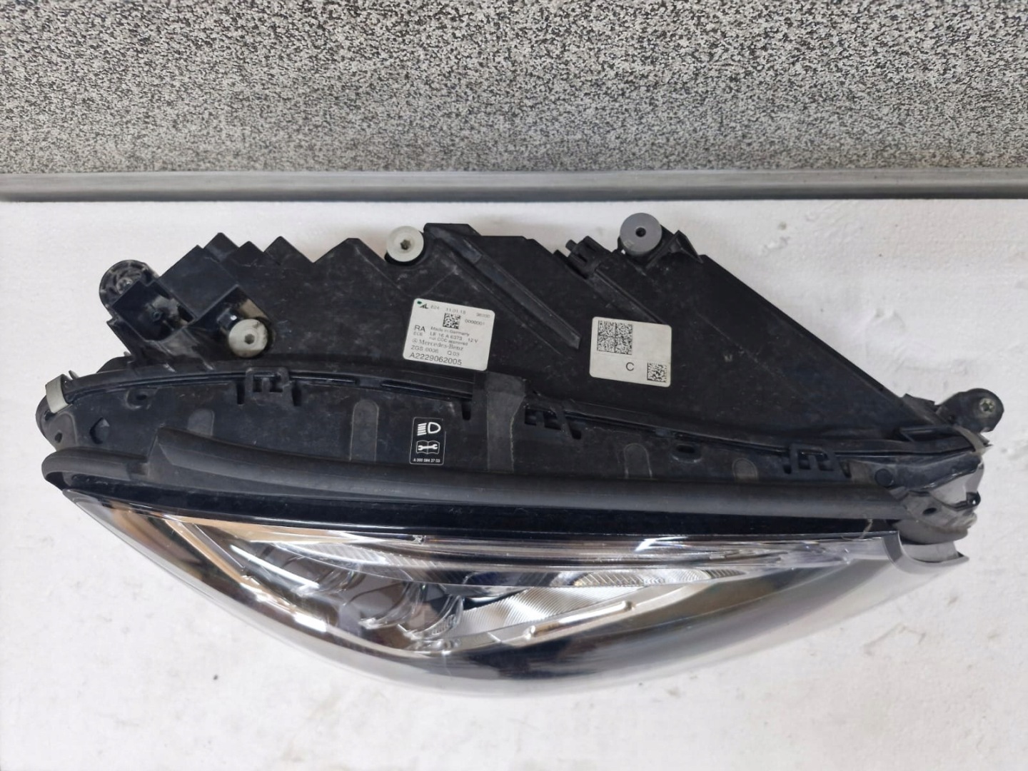 light right Mercedes S Klasa W222 LIFT FULL LED Multibeam LED