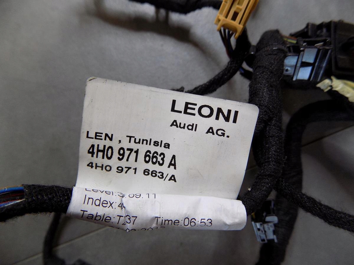 AUDI S8 A8 D4 bundle upholstery left P 4H0971035AD