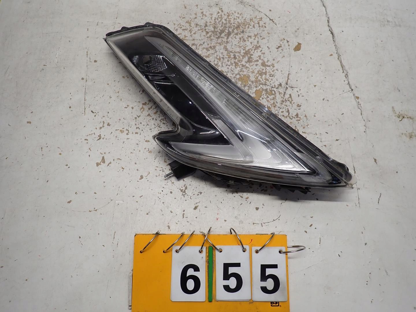light front front right NISSAN JUKE LIFT 2014- 26120-BV81A