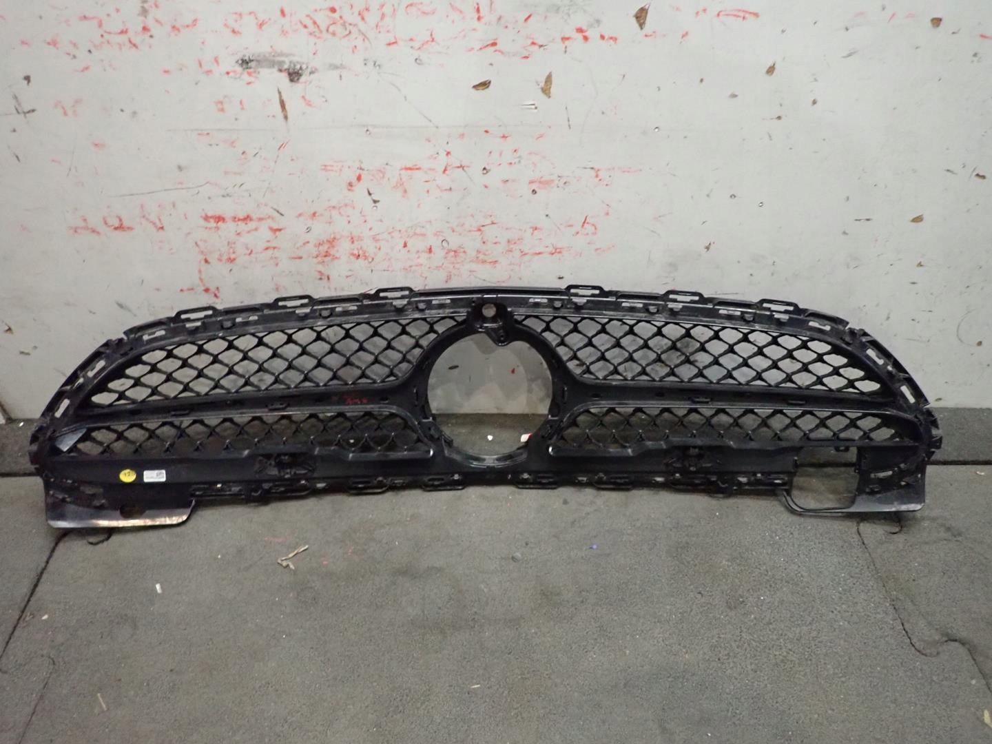 Grill MERCEDES C-KLASA W206 2021