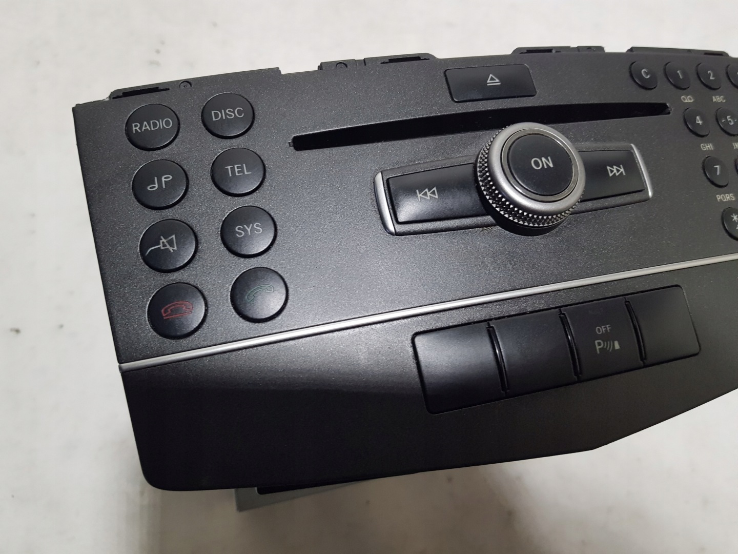 RADIO CD MERCEDES W204 2049007202