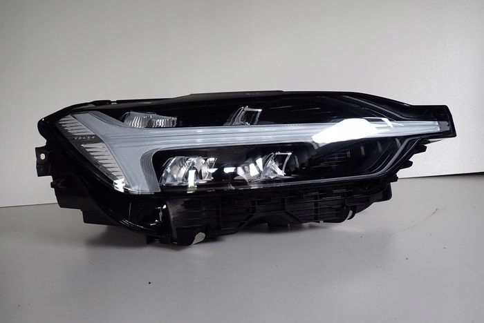 VOLVO XC60 II FULL LED LIFT 21- reflektor right light right 32420435