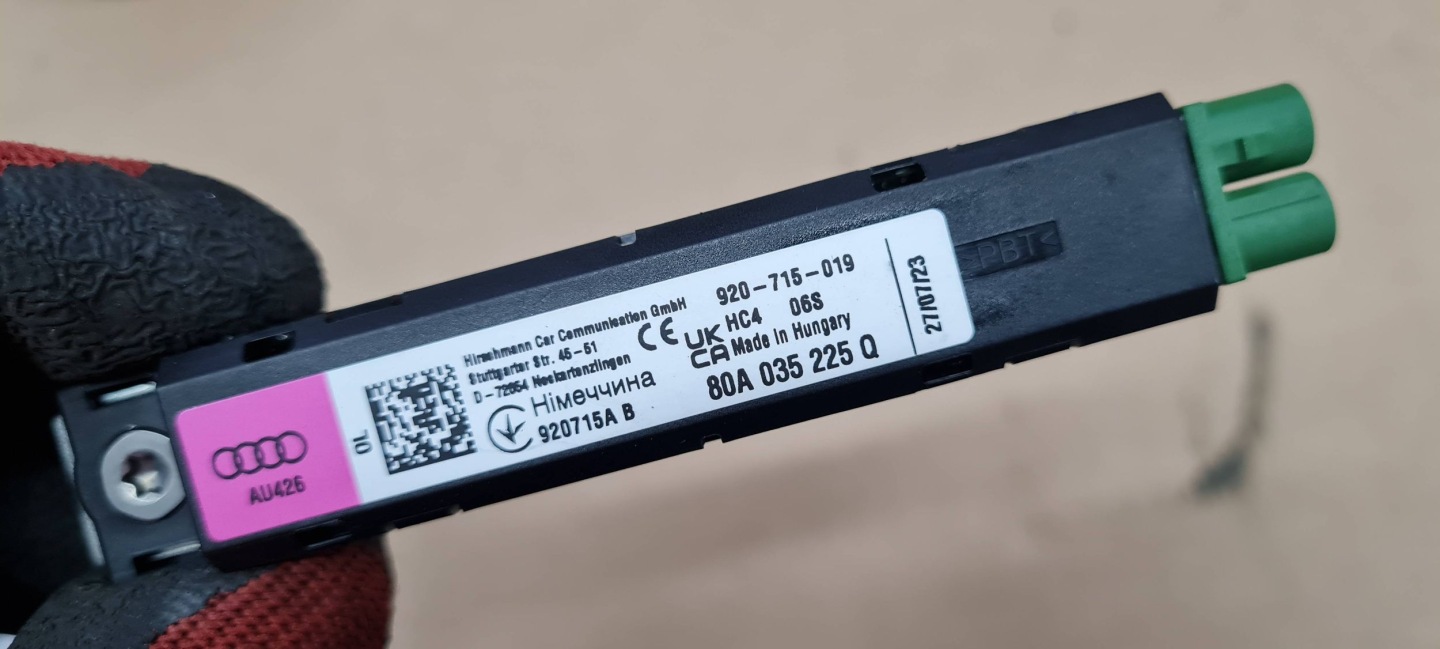 SQ5 80A Q5 LIFT antenna amplifier 80A035225Q