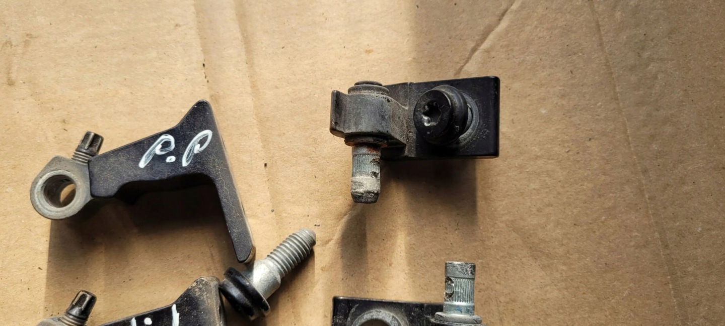 S7 4G A7 hinge hinges door right right front LX5R