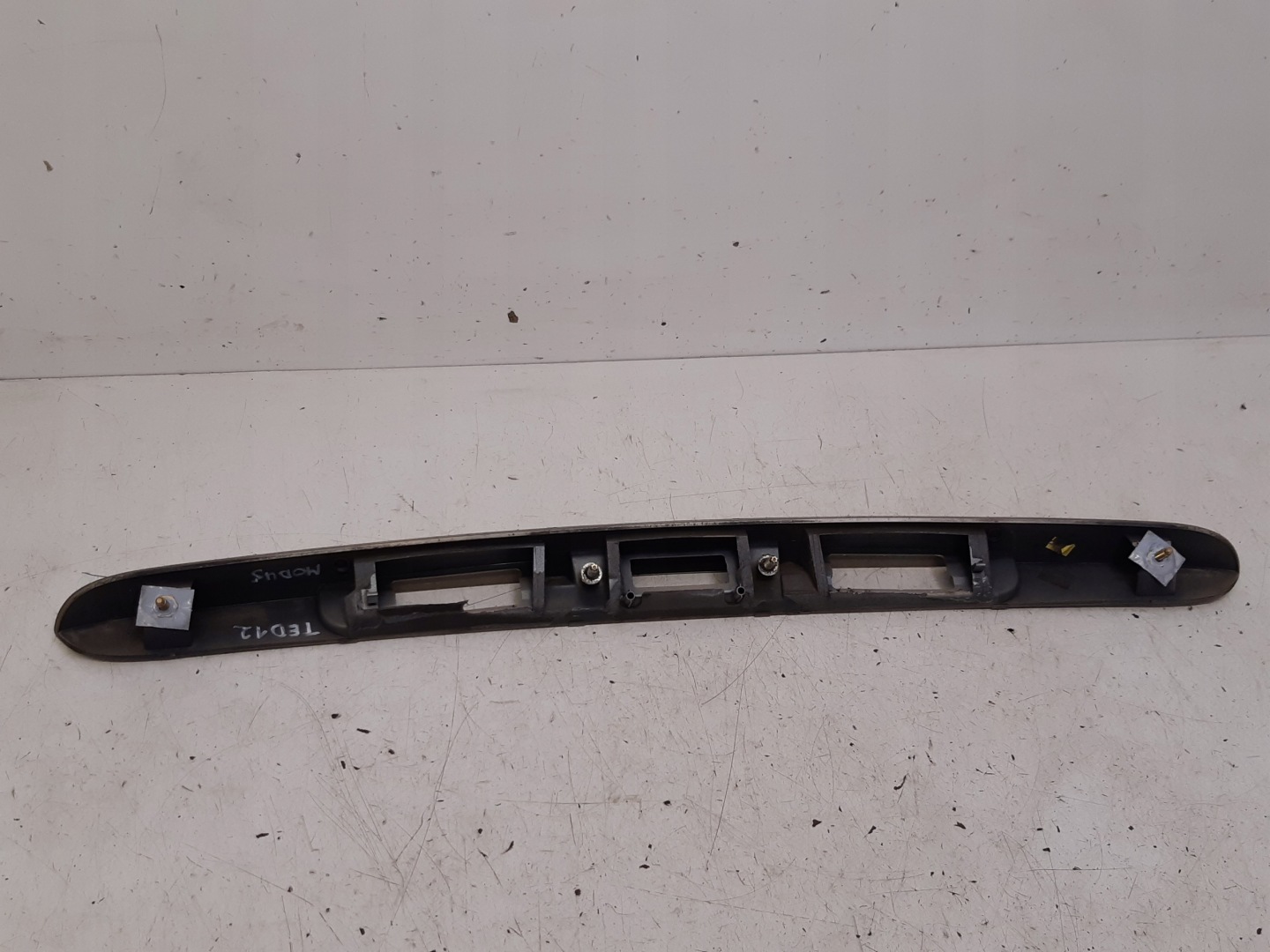 Moulage du capot 8200307023 Renault Modus