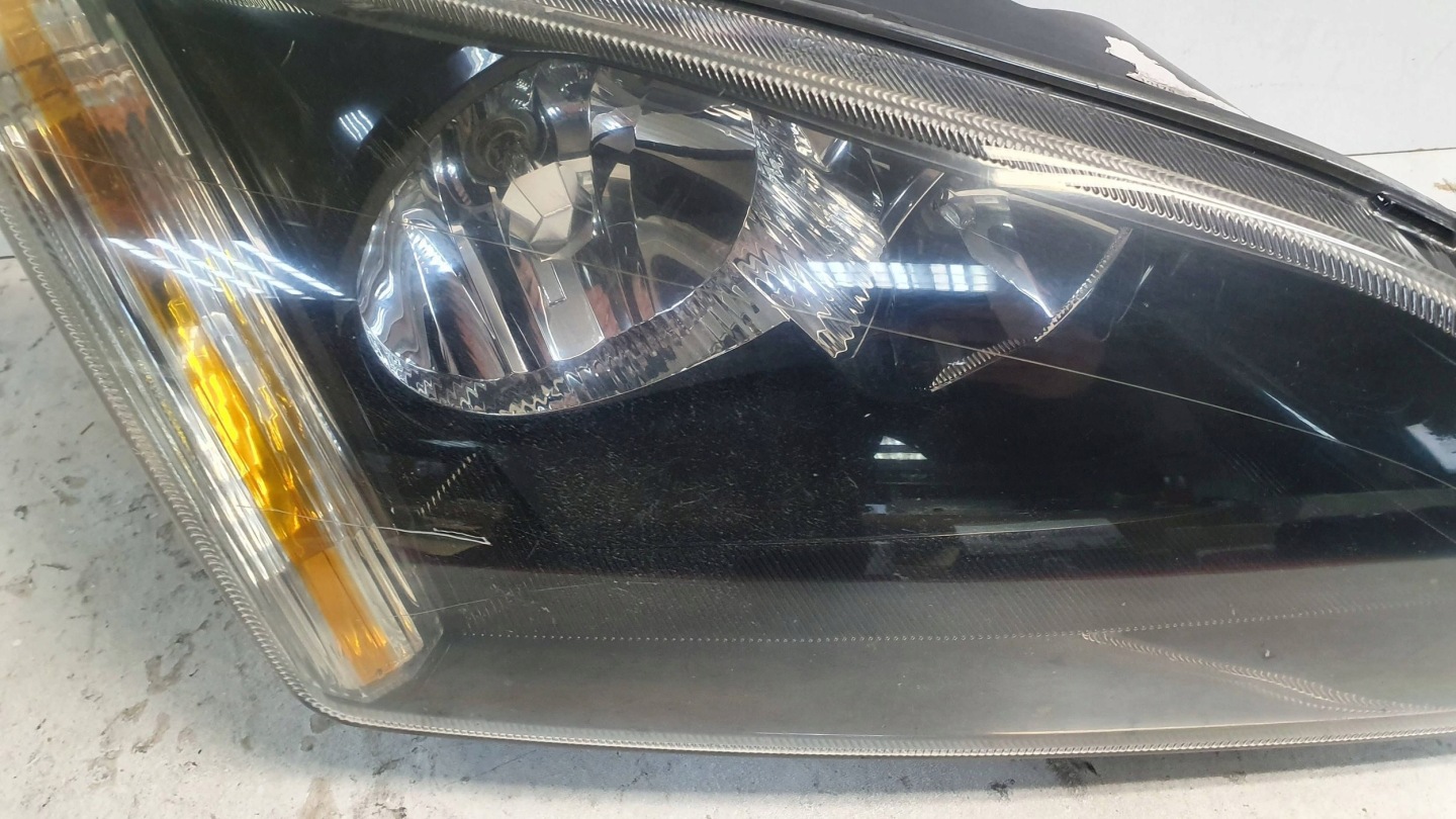Licht vorne rechts FORD FOCUS MK2 04