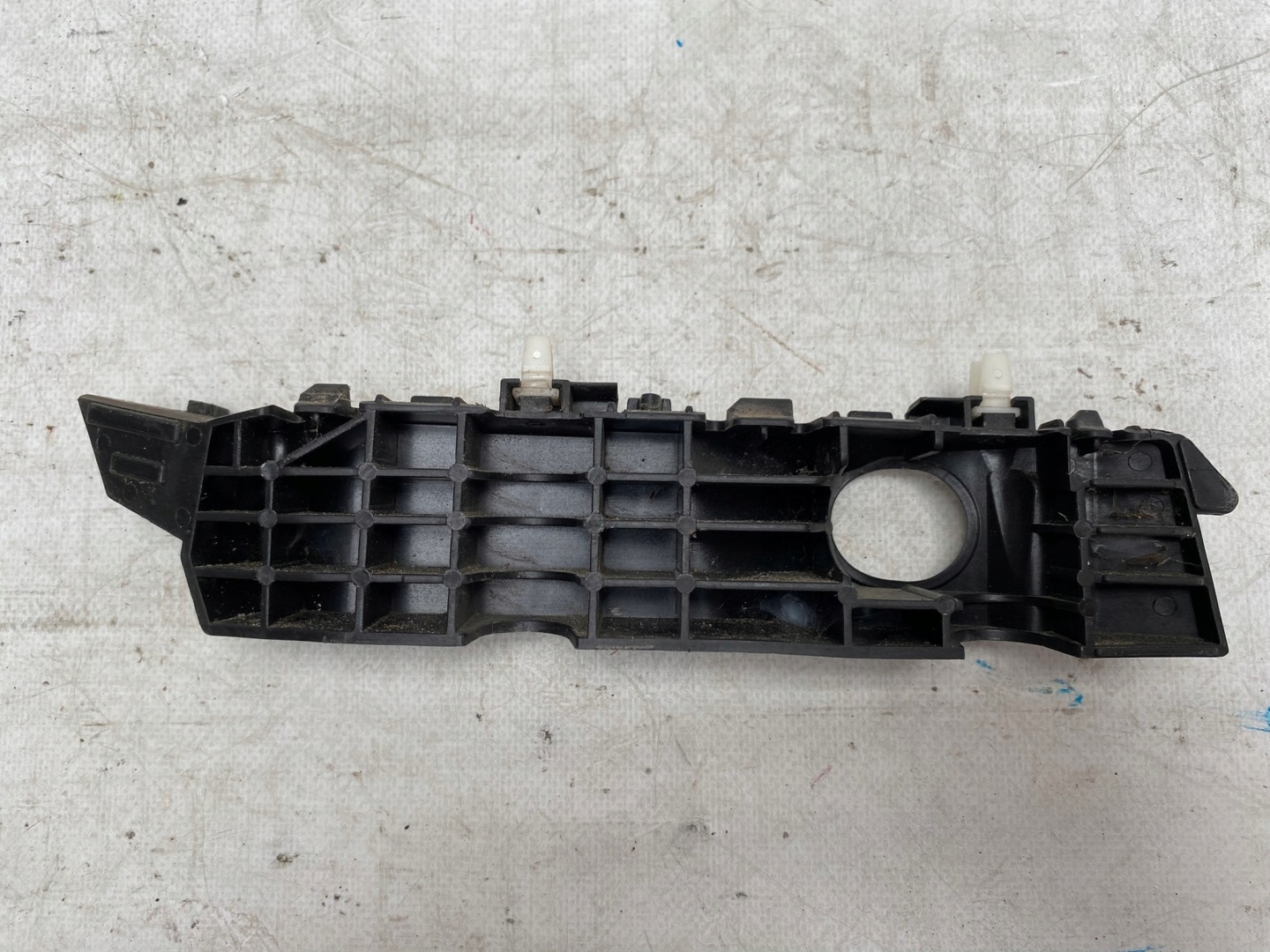 HYUNDAI I30 3 III 17- right bumper bracket front holder 86516-G4000