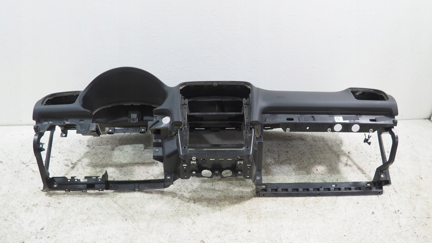 VW Golf VI console dashboard instrument panel original 5K1857181C