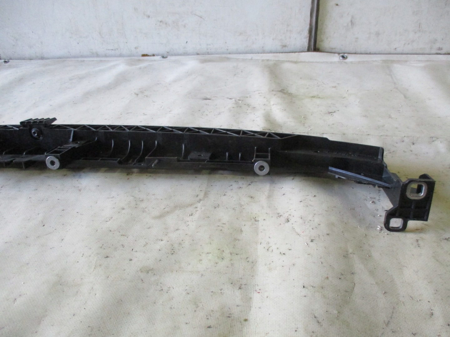 sider wall support Porsche Cayenne 9Y0805241E