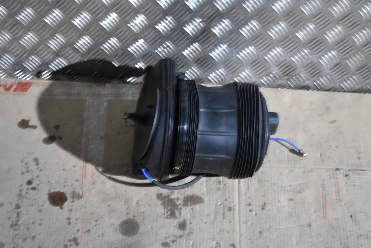 IDEALNY MIECH airbag rear right PORSCHE CAYENNE 9Y 1