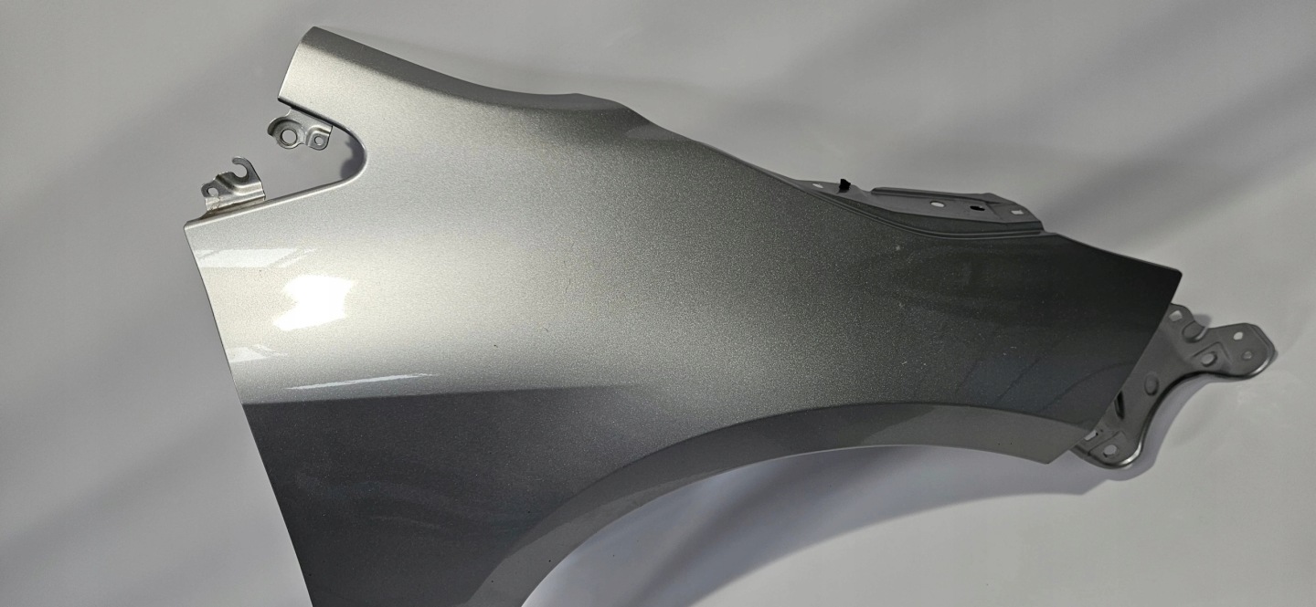 fender right front TOYOTA COROLLA E21 sedan 18- original