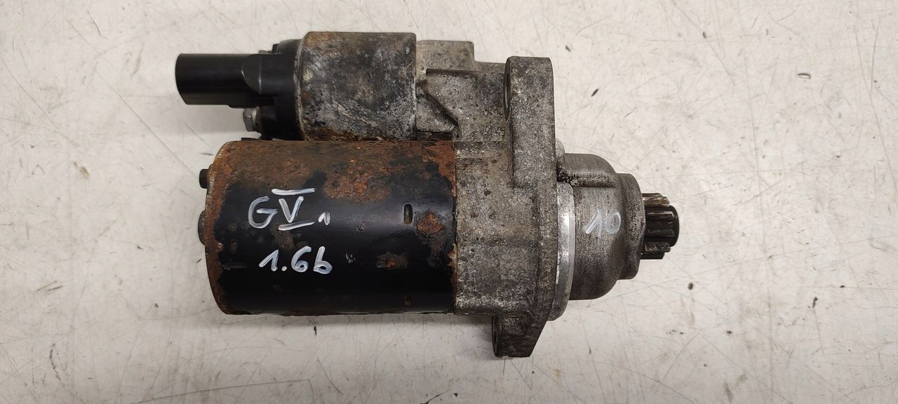 starter VW Golf V 1,6 MPI