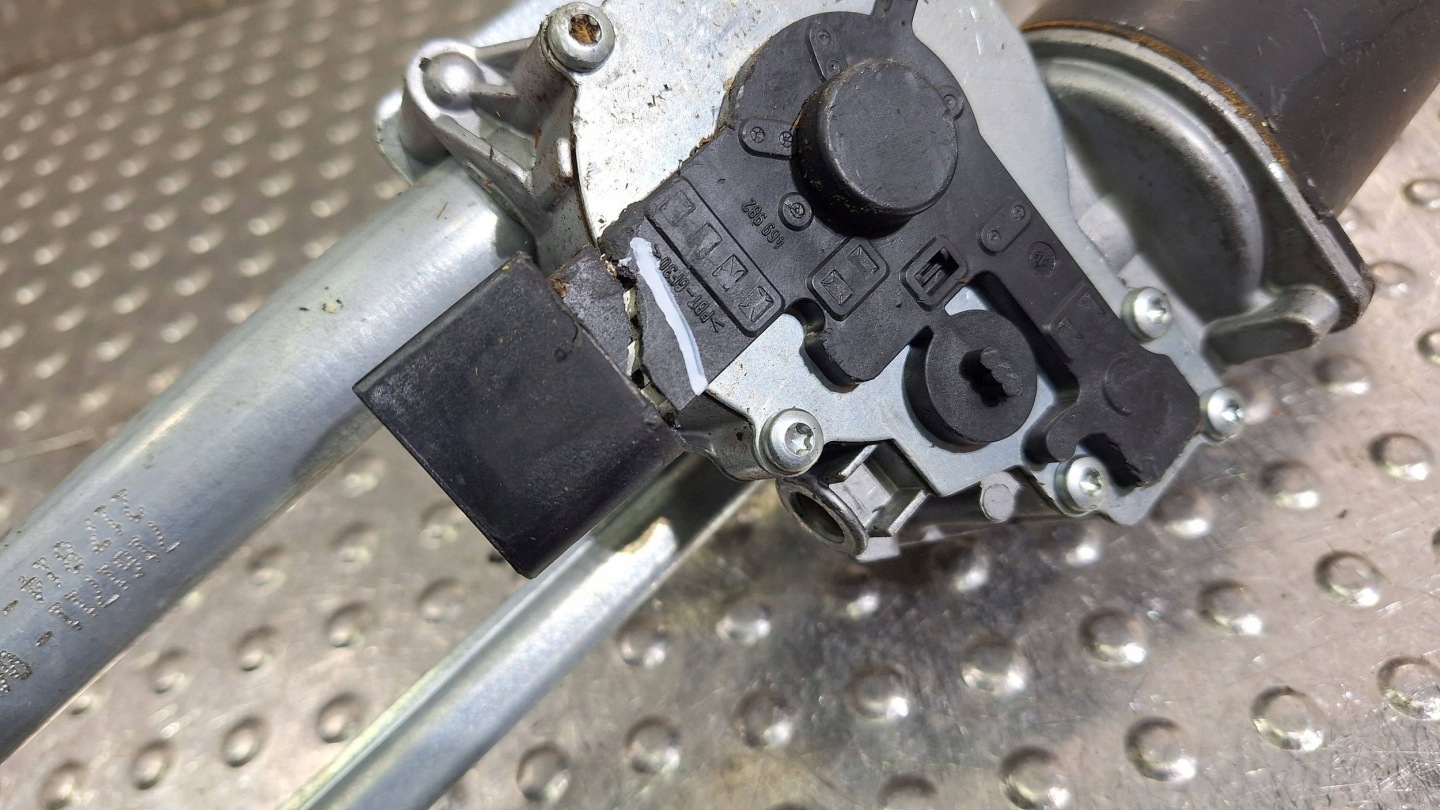 Gestänge Motor Wischer vorne 6978263 BMW 3 E90 E91 E92 E93 EUROPA