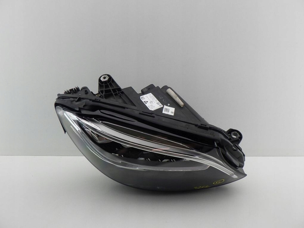 MERCEDES C KLASA 205 LIFT FULL LED PERFORMANCE 18- light front right