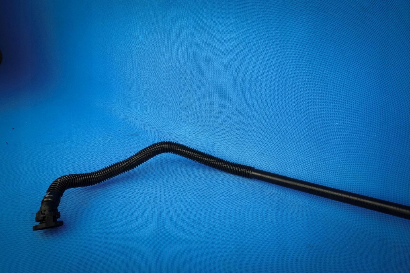 rohr laczaca luft Audi A8 4H 06E133817AM 3.0