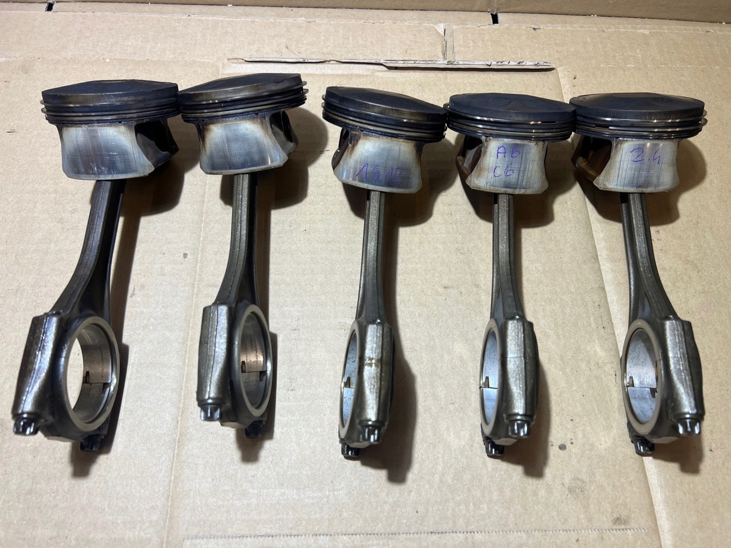 AUDI A6 C6 2.4 V6 BDW piston connecting rod 06EB