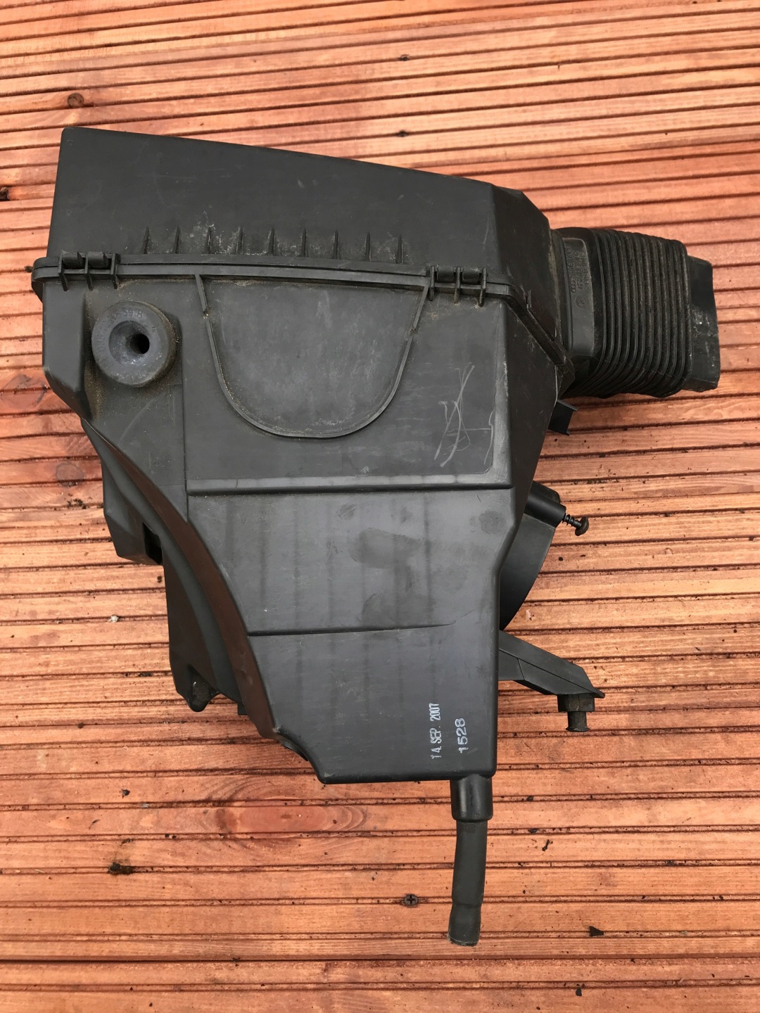 Gehäuse filter luft AUDI A6 C6 4F0133835H