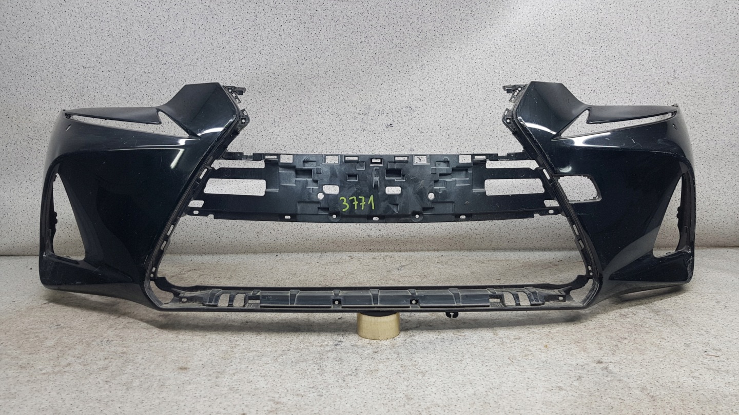 LEXUS IS 200 LIFT 2017 - bumper front 3771
