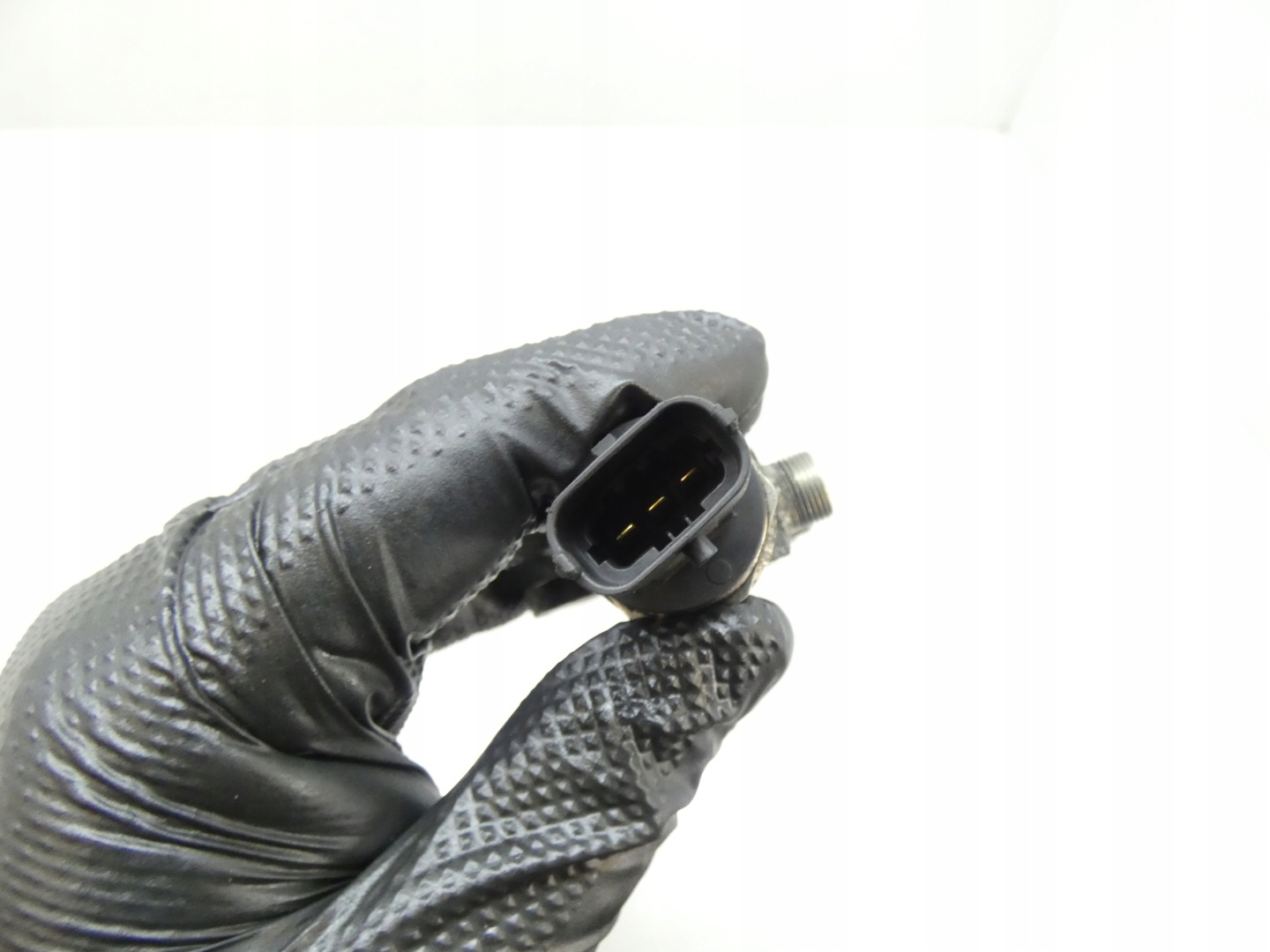 injection ramp sensor OPEL VECTRA C 02-08 1.9 CDTI 120KM 55197370