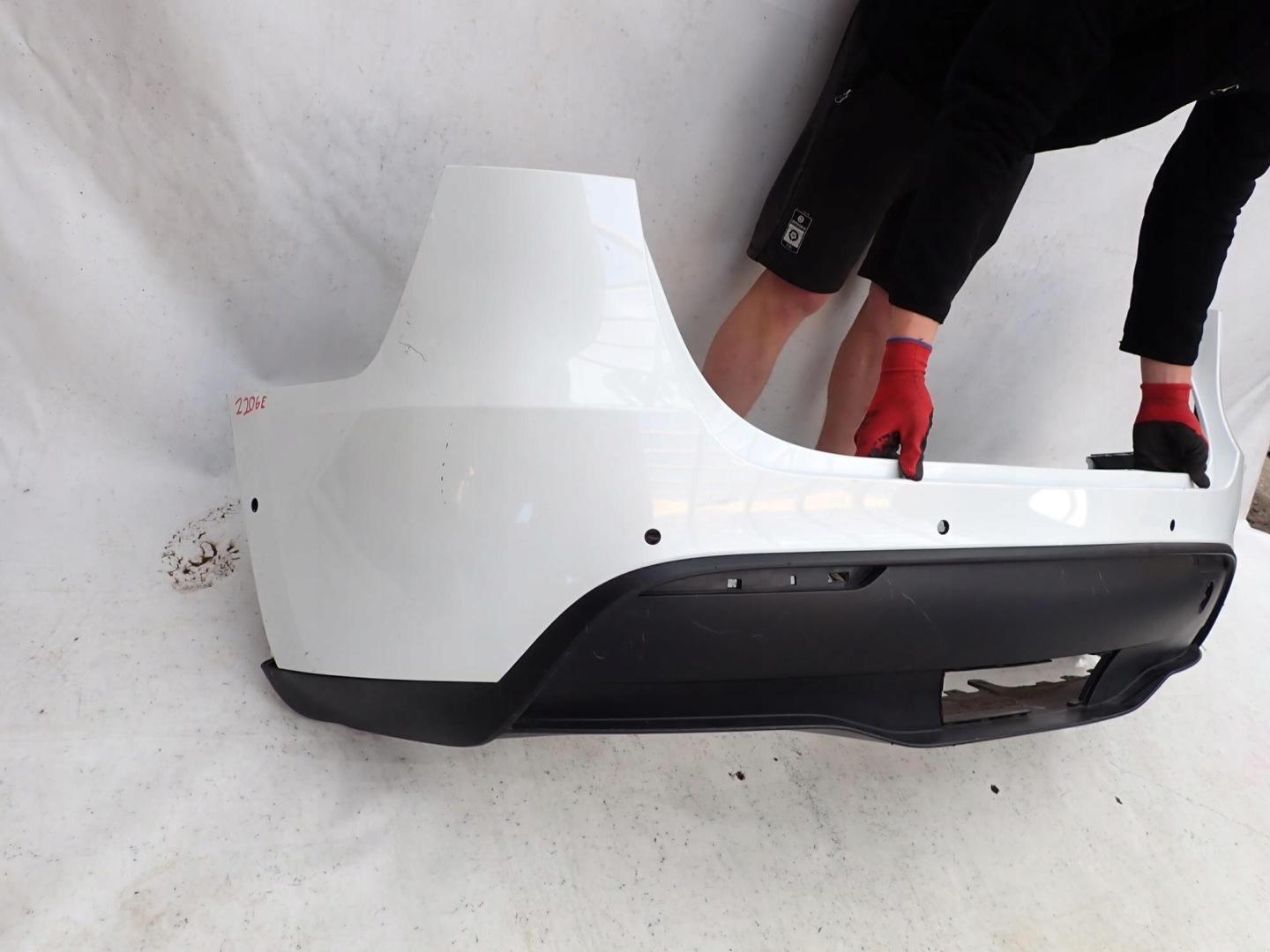 TESLA MODEL Y 20-> bumper rear part rear PDC