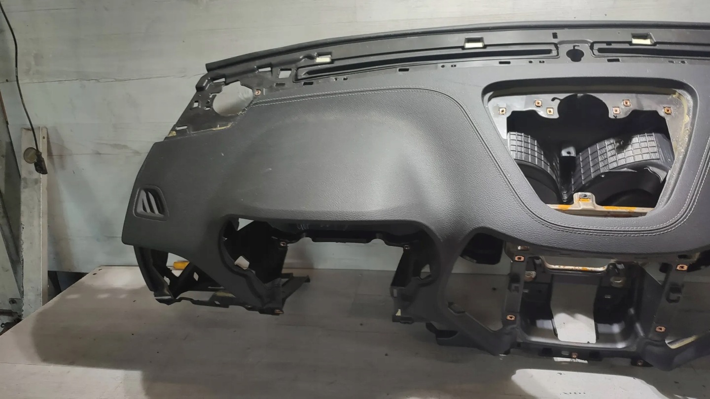 Jeep Cherokee 2015 dashboard instrument panel console