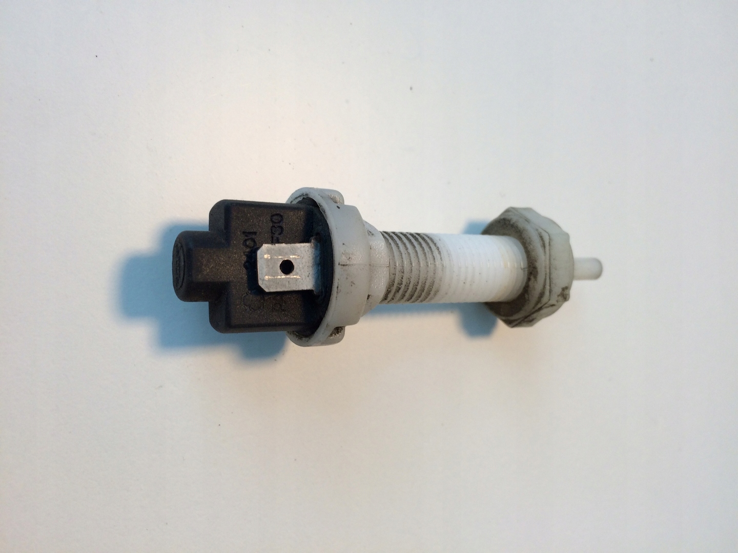 interruttore luci STOP SKODA 6UO945515 SKODA