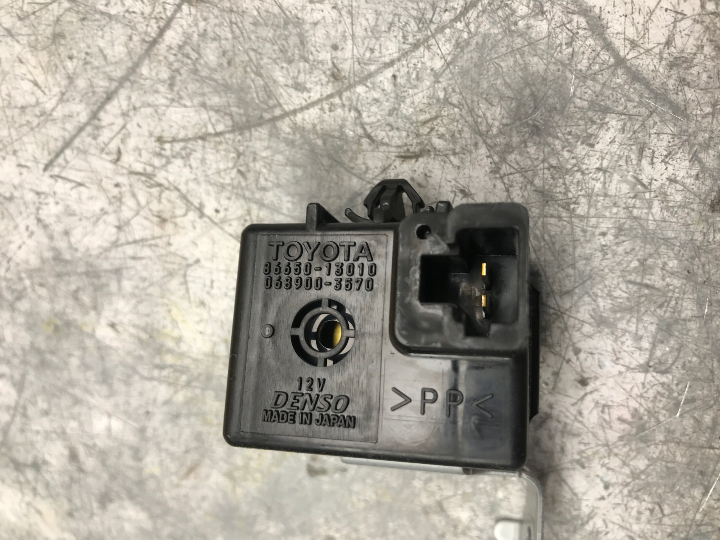 relay COROLLA VERSO II 86650-13010