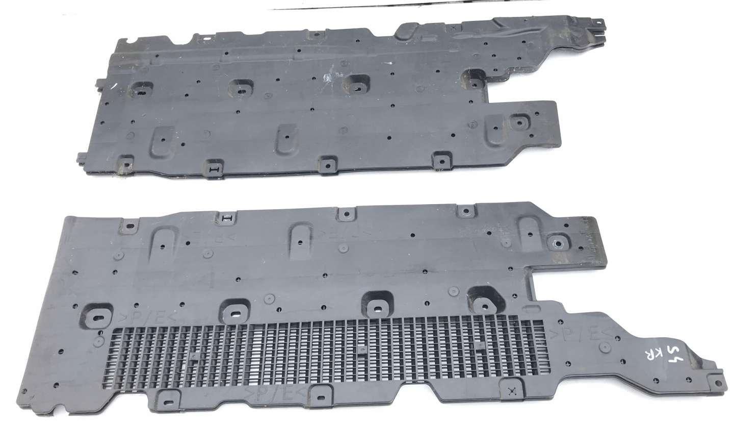 RENAULT SCENIC IV LEFT COVER CHASSIS