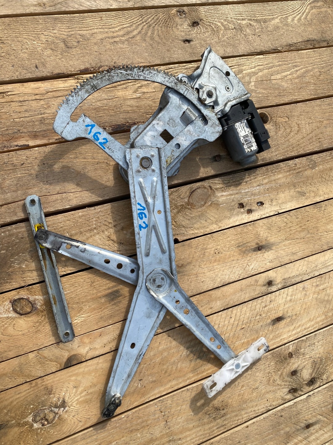 mechanism window regulator right front OPEL MERIVA A 13230562