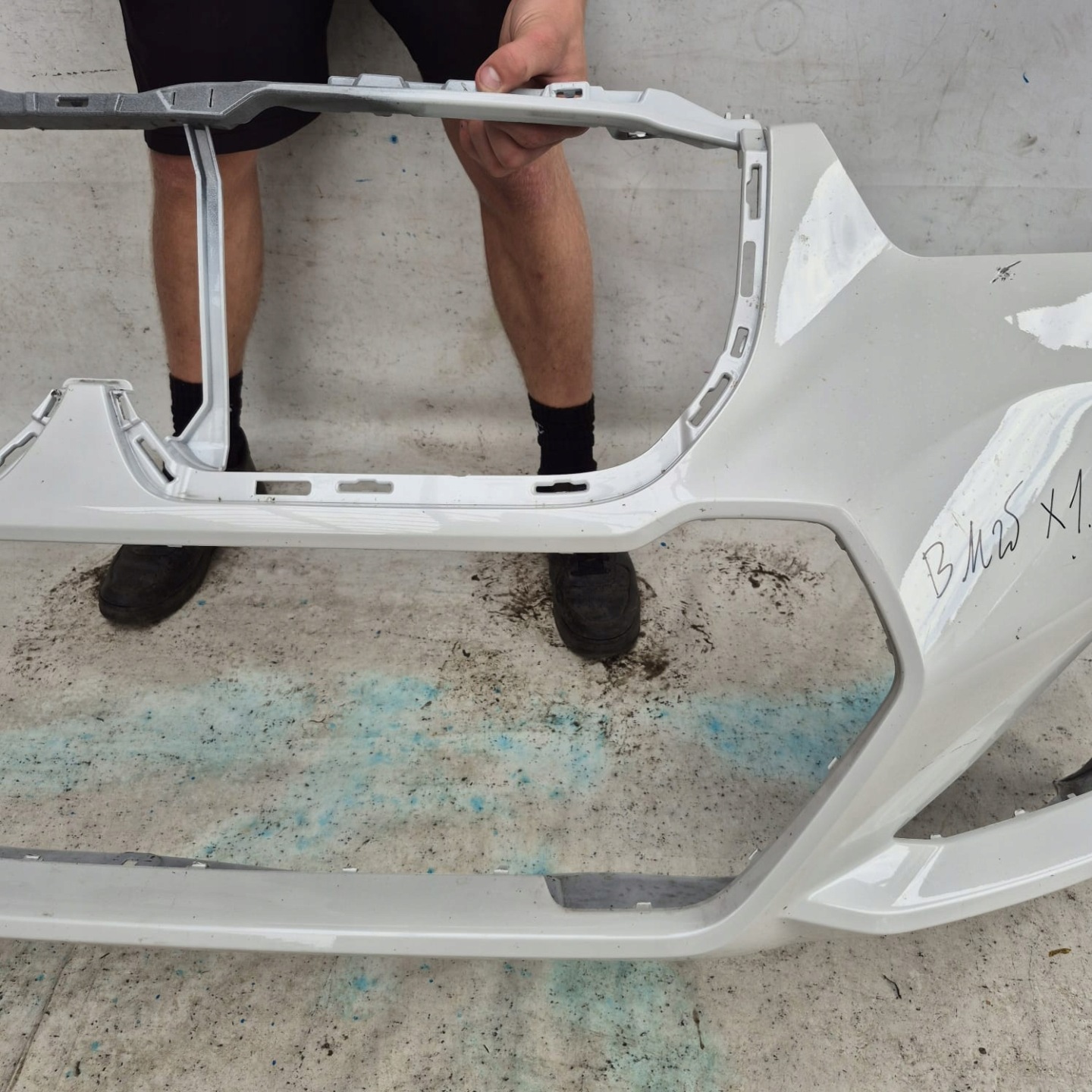 BMW X1 U11 m-packet 22-> bumper front front PDC