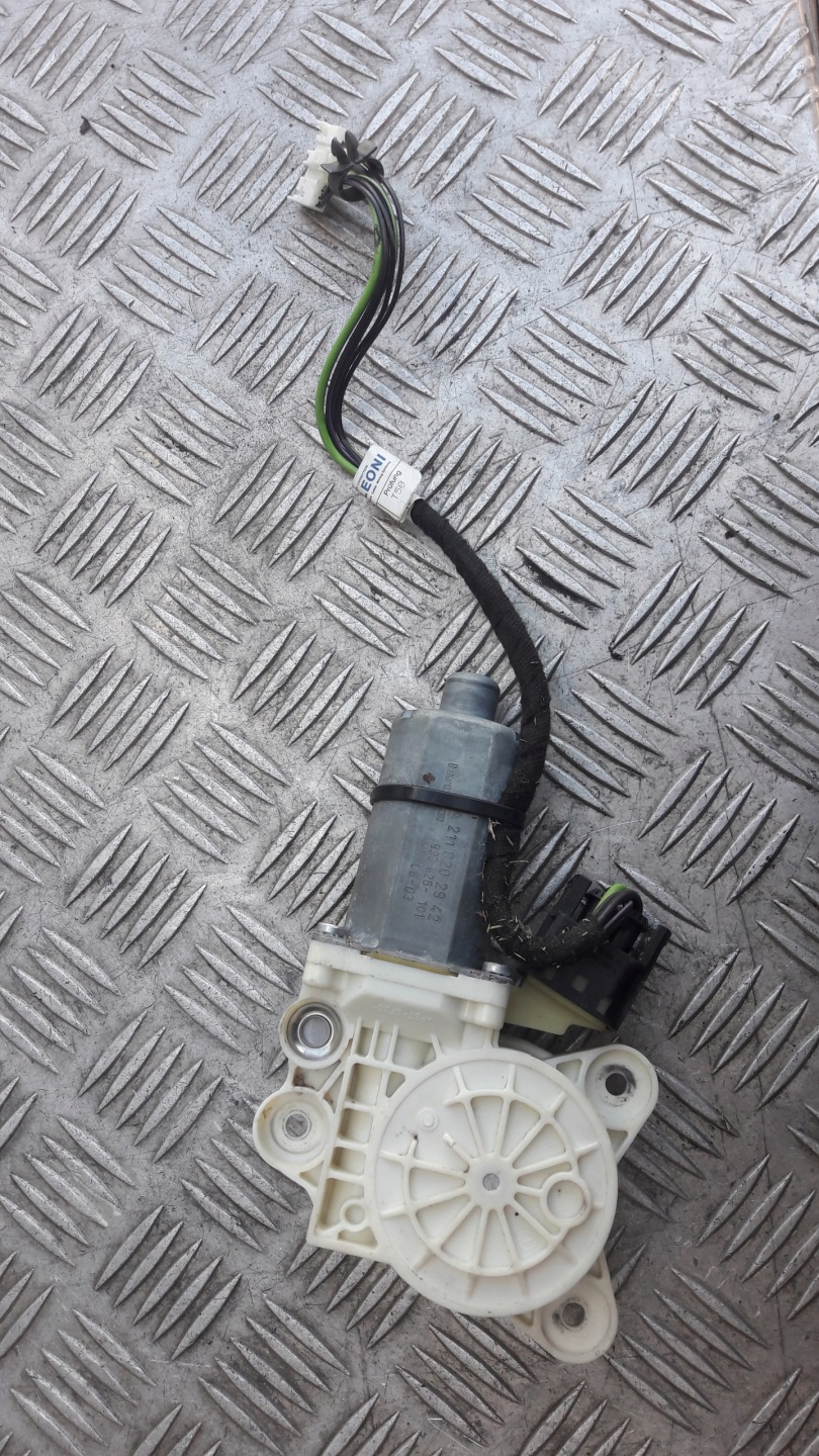 MERCEDES W211 window regulator left front 2118202942