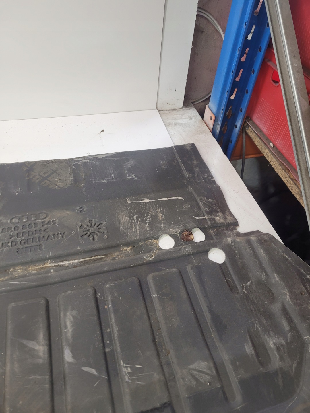 SCHALLDÄMMUNG UNTER SITZ HECK AUDI Q5 8R 8R0863545