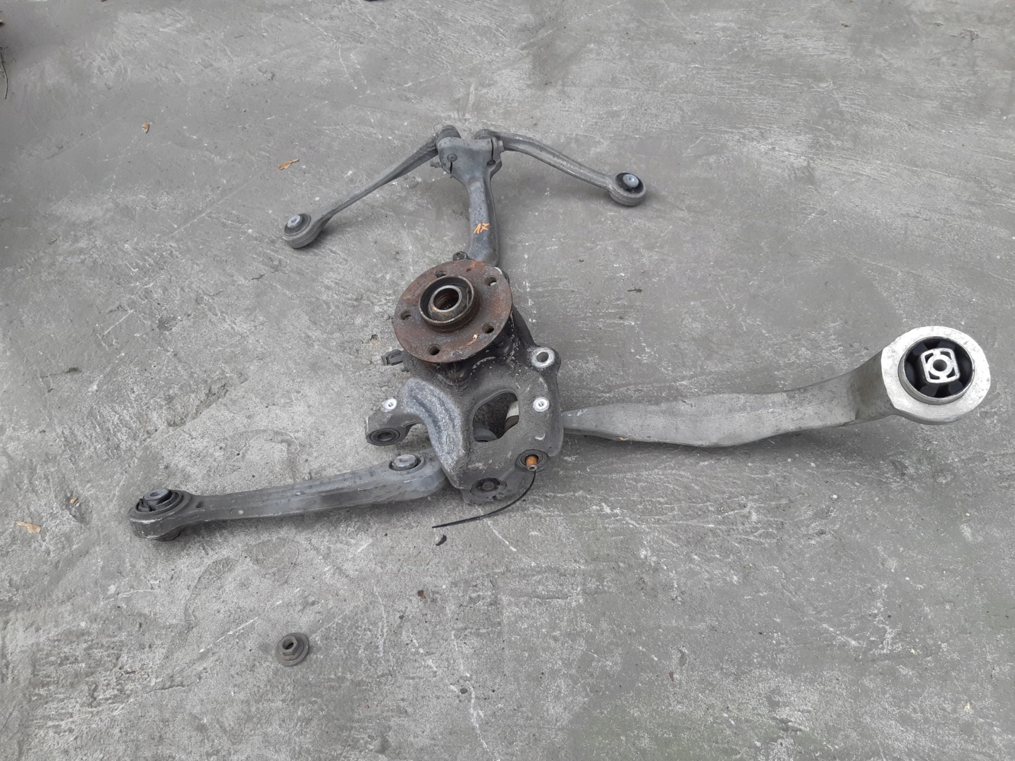 AUDI A4 B8 A5 8T A6 C7 A7 swing left left front 8K0407257E