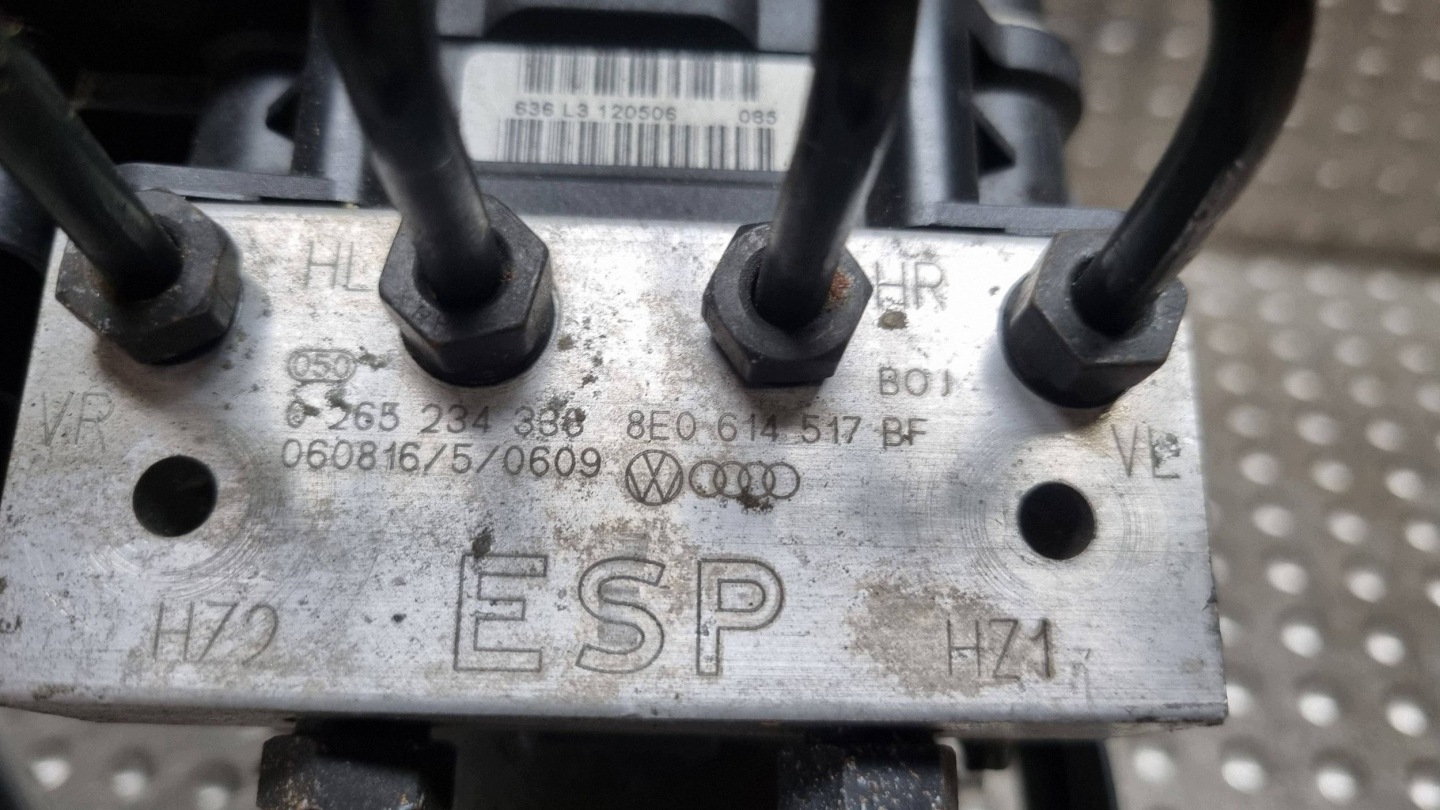 pump control unit ABS 8E0614517BF 8E0910517H AUDI A4 B7 SEAT EXEO