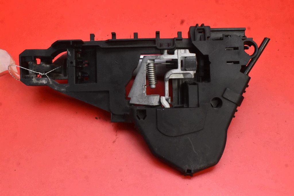 handle right front front SREBRNA A1697600234 MERCEDES B-KLASA W245 05-08