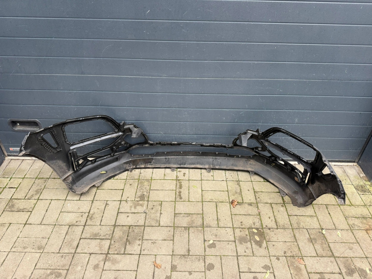 Hyundai Kona and 17- bumper front front