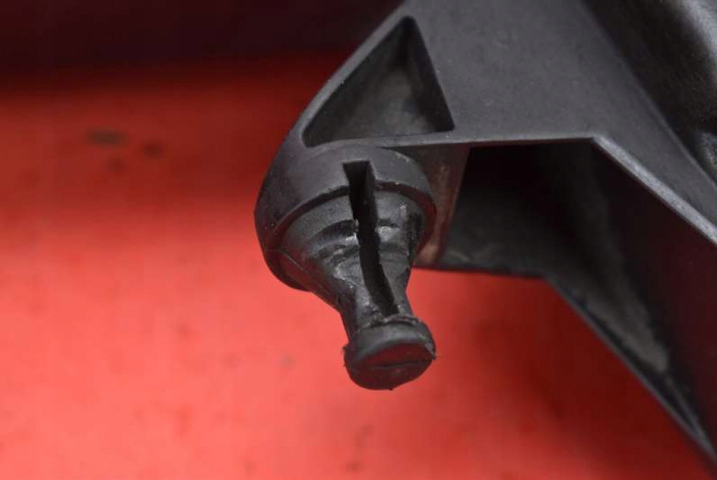 Gehäuse filter luft MERCEDES C-KLASA W203 2.0 16V 129 KM 00-04