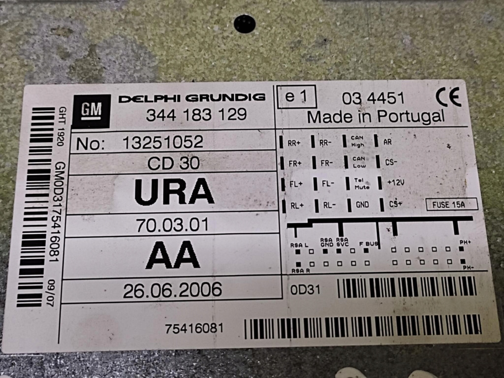 OPEL ZAFIRA B RADIO 13251052