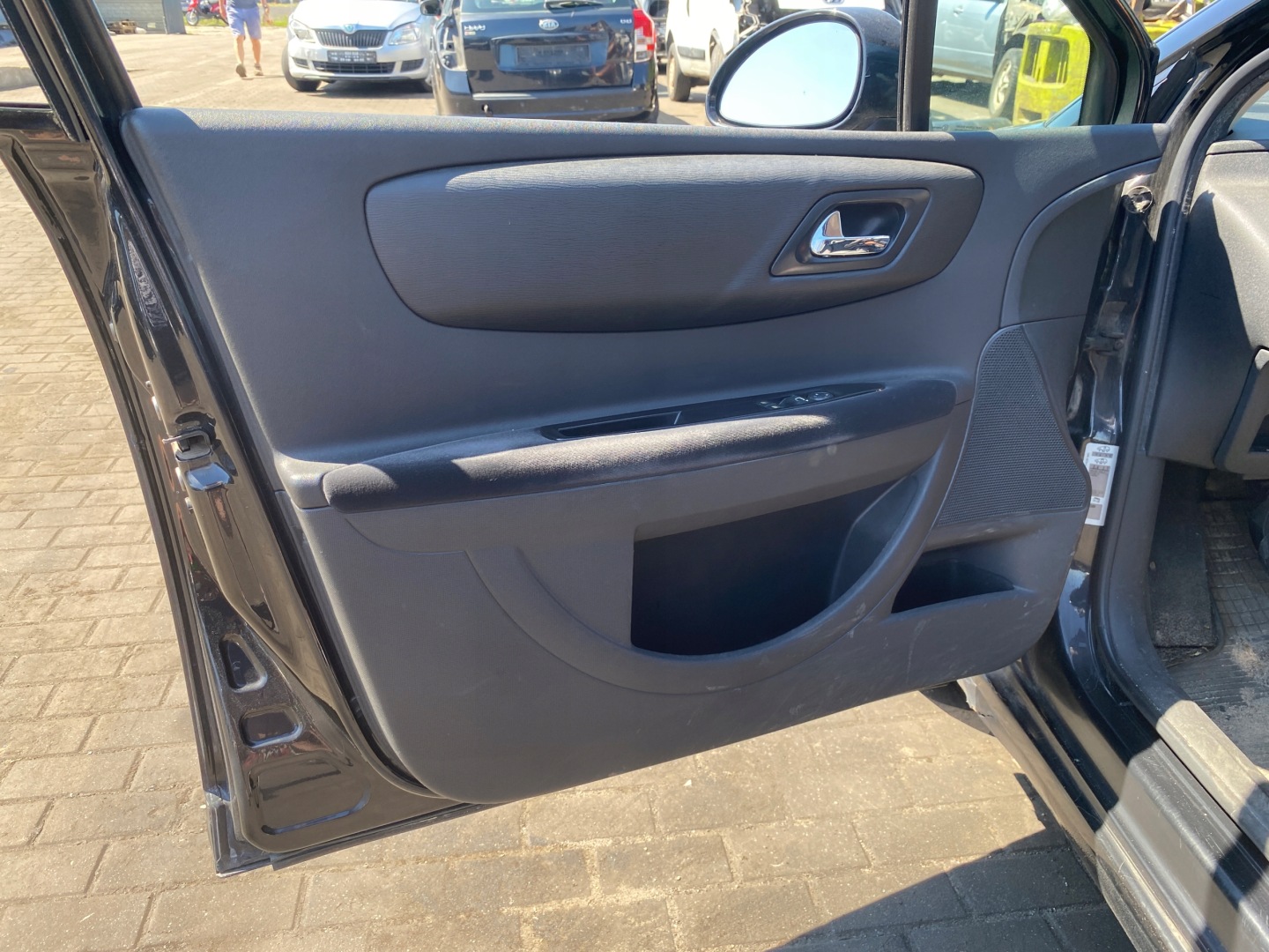 mechanism of the lowering windows left front Citroen C4 04-11