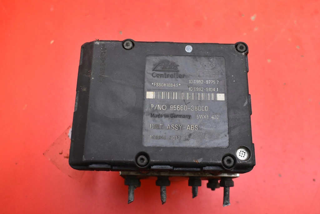 pompa ABS 58920-29500 HYUNDAI COUPE 1 e 2.0 16V 139 KM 99-01